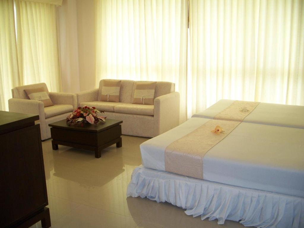 Kasem Garden Hotel Surin Ban Nong Tao Dış mekan fotoğraf