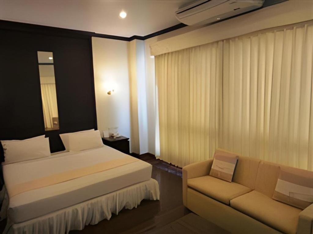 Kasem Garden Hotel Surin Ban Nong Tao Dış mekan fotoğraf