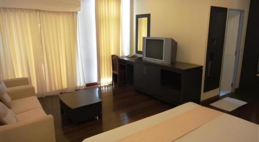 Kasem Garden Hotel Surin Ban Nong Tao Dış mekan fotoğraf