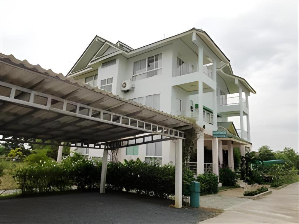 Kasem Garden Hotel Surin Ban Nong Tao Dış mekan fotoğraf