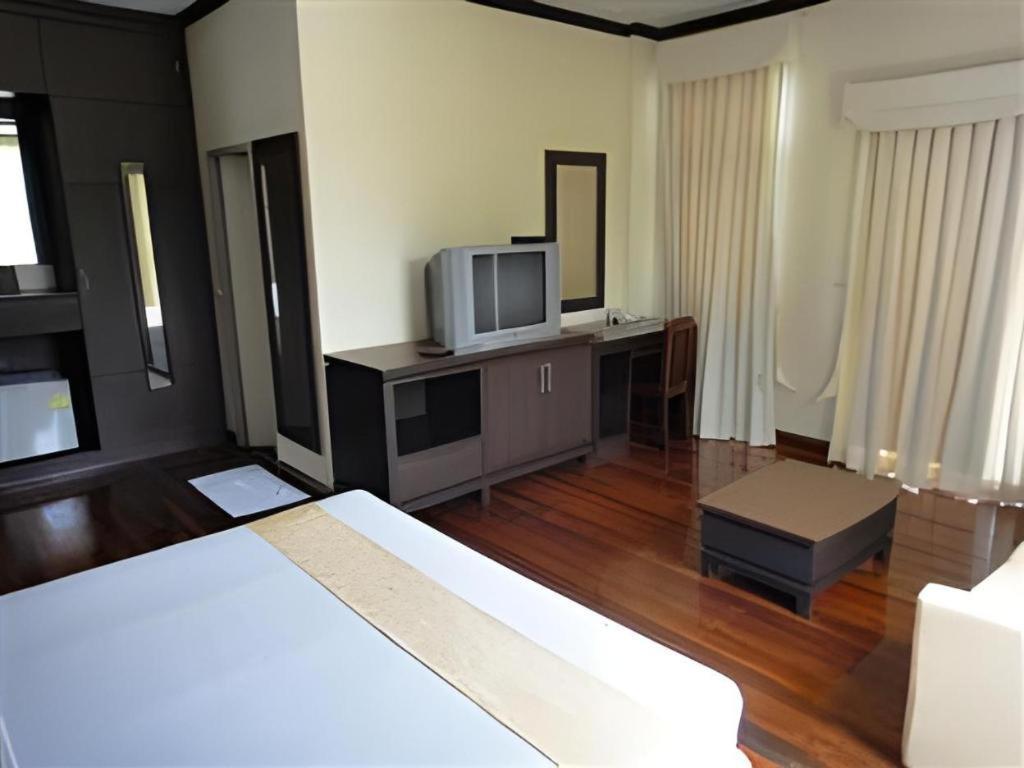 Kasem Garden Hotel Surin Ban Nong Tao Dış mekan fotoğraf