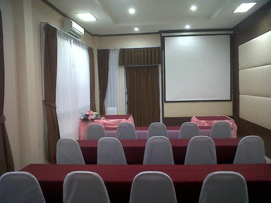 Kasem Garden Hotel Surin Ban Nong Tao Dış mekan fotoğraf