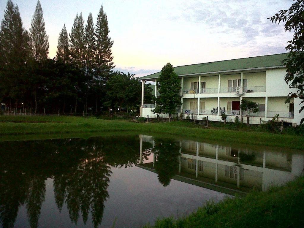 Kasem Garden Hotel Surin Ban Nong Tao Dış mekan fotoğraf