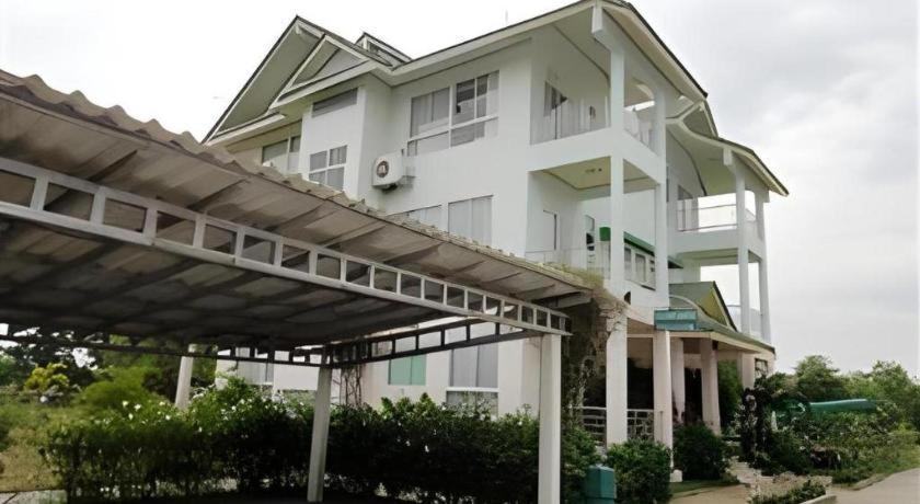 Kasem Garden Hotel Surin Ban Nong Tao Dış mekan fotoğraf
